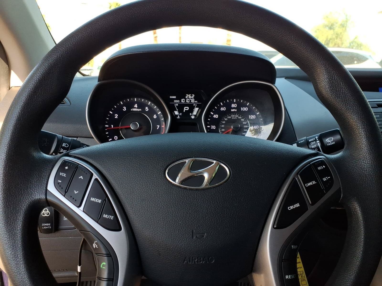 Used 2013 Hyundai Elantra GLS FWD image 16