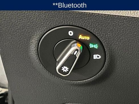 Used 2025 Volkswagen Taos S image 15