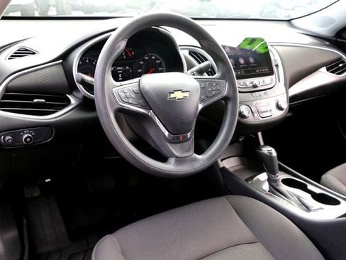 Used 2020 Chevrolet Malibu LS FWD image 9