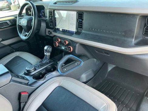 Used 2023 Ford Bronco Wildtrak AWD/4WD image 24