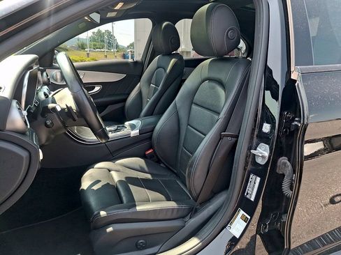 Used 2020 Mercedes-Benz C 300 4MATIC Sedan image 12