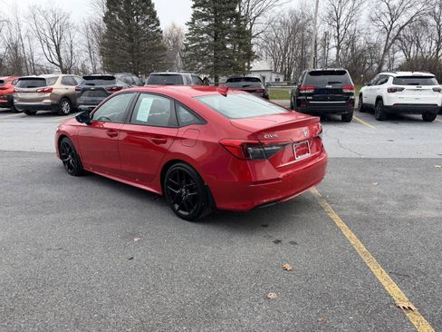 Used 2022 Honda Civic Sport image 5