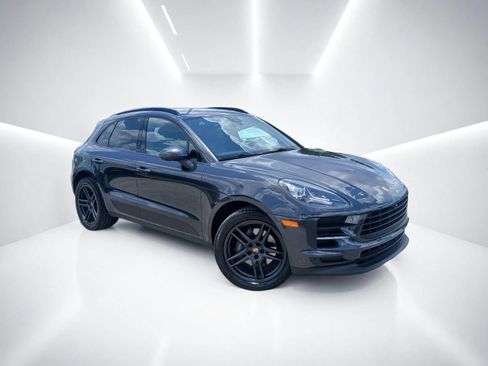 Used 2021 Porsche Macan AWD/4WD image 2