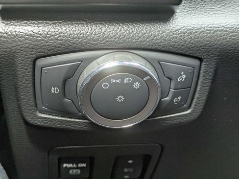Used 2019 Ford Expedition Limited w/ Equipment Group 301A RWD image 16