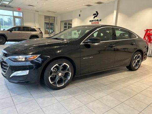 Used 2023 Chevrolet Malibu LT FWD image 1