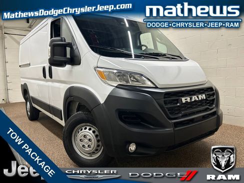 Used 2025 RAM ProMaster 2500 w/ Convenience Group FWD image 1