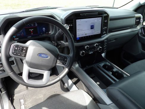 Used 2025 Ford F150 XLT w/ Equipment Group 302A MID image 14