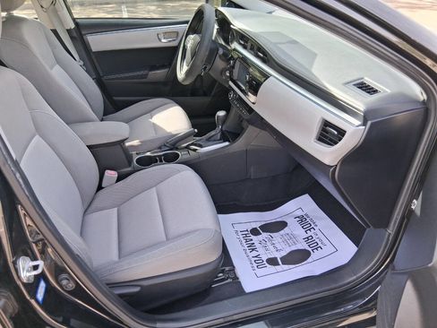 Used 2014 Toyota Corolla LE FWD image 13