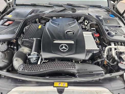 Used 2015 Mercedes-Benz C 300 4MATIC Sedan image 16