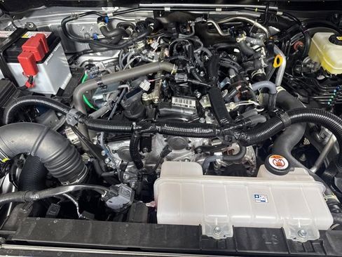 Used 2025 Toyota 4Runner SR5 image 9