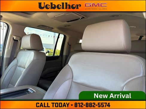 Used 2018 GMC Yukon XL SLT w/ Open Road Package AWD/4WD image 27