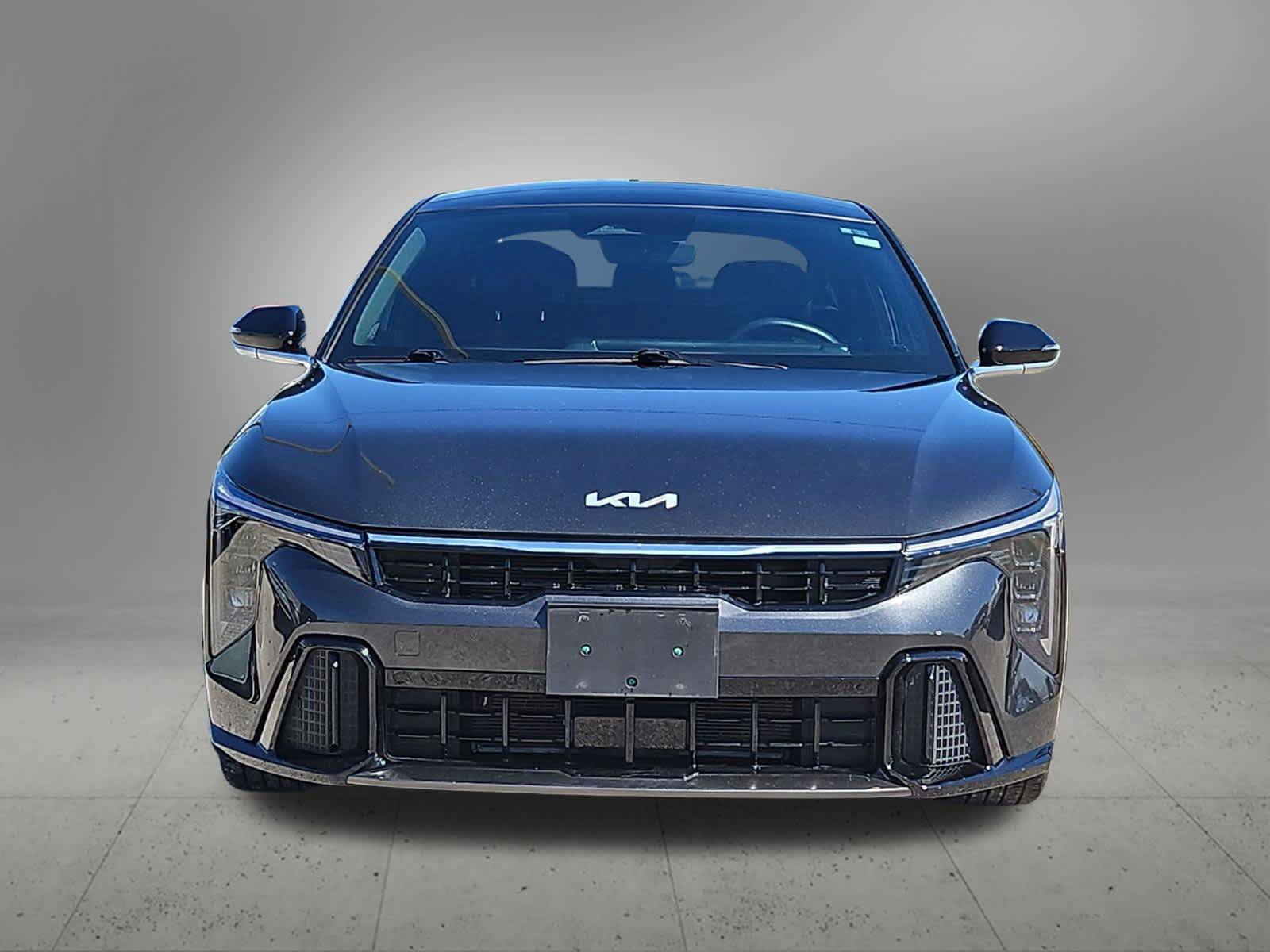 Certified 2025 Kia K4 GT-Line w/ GT-Line Premium Package FWD image 5