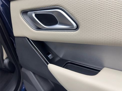 Used 2022 Land Rover Range Rover Velar R-Dynamic S image 44