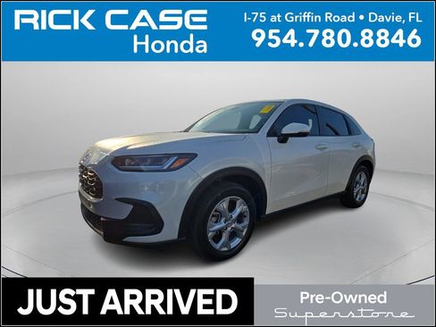 Used 2024 Honda HR-V LX image 1