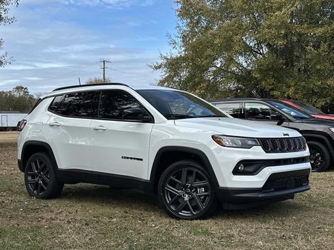 New 2026 Jeep Compass Latitude AWD/4WD image 9