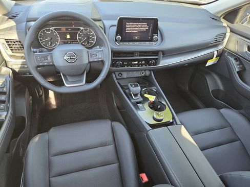 New 2026 Nissan Rogue SV AWD/4WD image 10