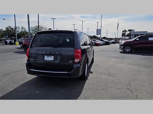 Used 2019 Dodge Grand Caravan SXT image 30