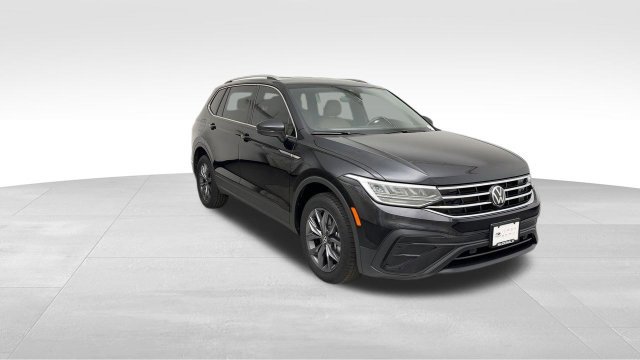 Used 2024 Volkswagen Tiguan SE AWD/4WD image 8
