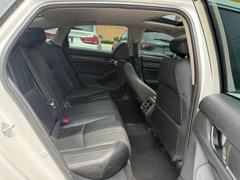 Used 2022 Honda Accord EX-L image 10