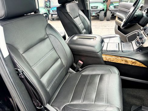 Used 2017 GMC Yukon Denali w/ Open Road Package image 14