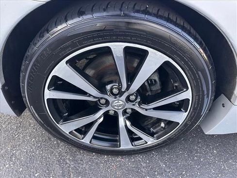 Used 2018 Nissan Maxima 3.5 SL image 34