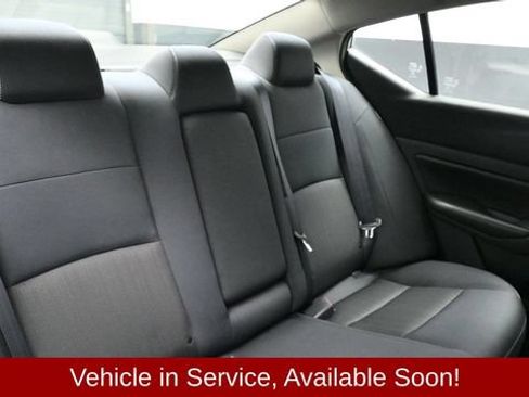 Used 2021 Nissan Altima 2.5 S FWD image 12
