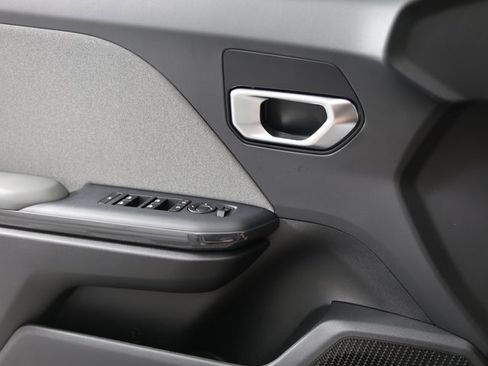 New 2025 Kia K4 EX image 23