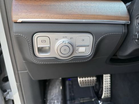 New 2026 Mercedes-Benz GLE 63 AMG S image 26