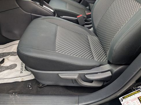 Used 2020 Nissan Versa S image 14