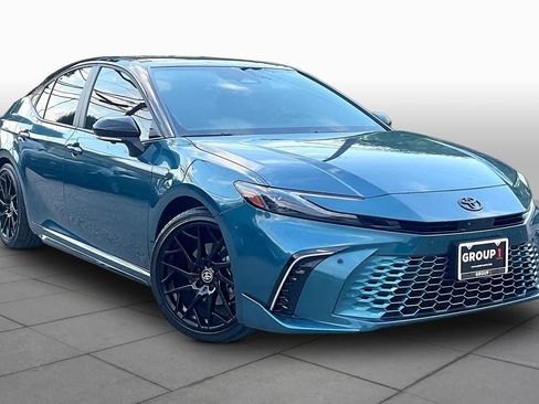 Used 2026 Toyota Camry XSE w/ Premium Plus Package FWD image 3