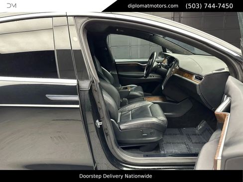 Used 2017 Tesla Model X 100D image 19