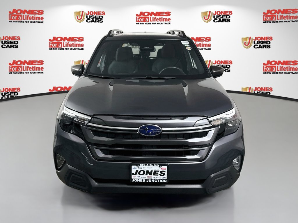 Used 2025 Subaru Forester Premium AWD/4WD image 13