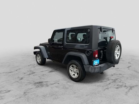 Used 2018 Jeep Wrangler Sport image 6