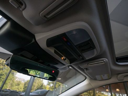 Certified 2025 Subaru Crosstrek 2.5i Limited w/ Crosstrek Mirror Package AWD/4WD image 14