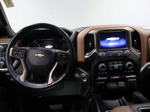 Used 2022 Chevrolet Silverado 3500 High Country w/ Safety Package II image 19