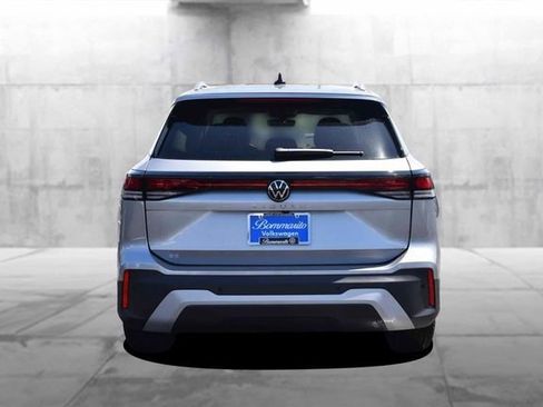 New 2026 Volkswagen Tiguan SE FWD image 6