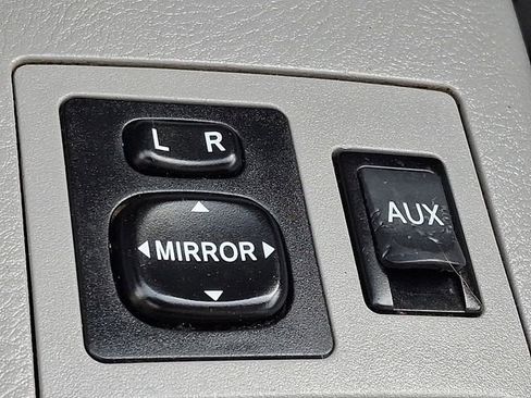 Used 2011 Toyota RAV4 2WD w/ Base L4 Extra Value Pkg image 24