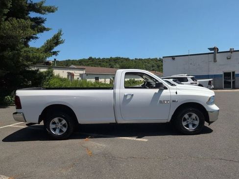 Used 2018 RAM 1500 Classic SLT AWD/4WD image 4