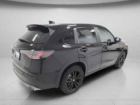 Certified 2026 Honda HR-V Sport image 11
