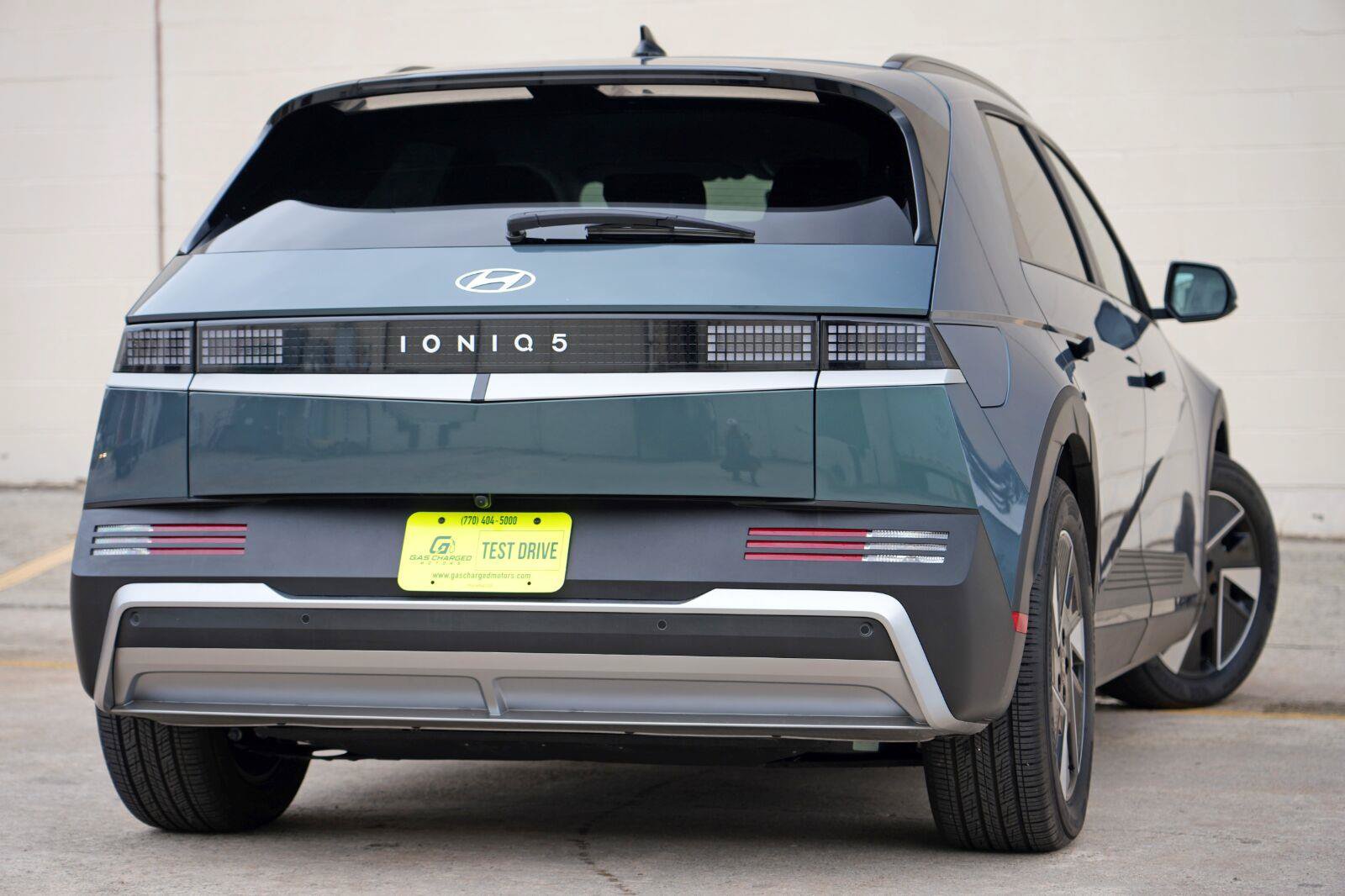Used 2025 Hyundai Ioniq 5 SEL RWD image 4