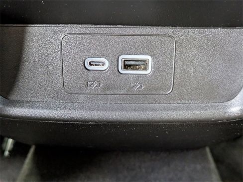 Certified 2025 Cadillac XT4 Premium Luxury image 15