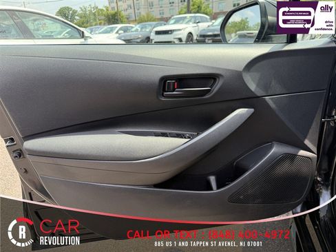 Used 2024 Toyota Corolla LE FWD image 22