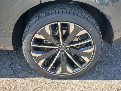 New 2026 Volvo XC60 T8 Ultra w/ Protection Package Premier AWD/4WD image 7