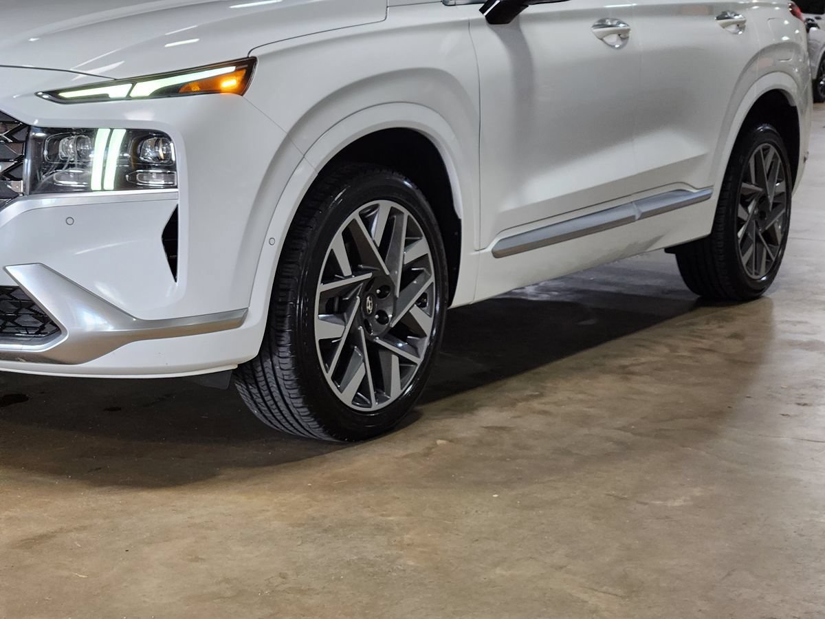 Used 2021 Hyundai Santa Fe Calligraphy AWD/4WD image 17