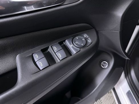 New 2026 Buick Envista Sport Touring FWD image 39