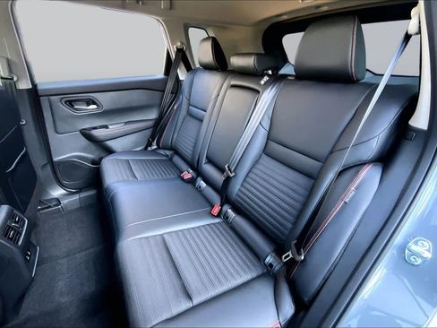 Certified 2026 Nissan Rogue SV AWD/4WD image 19