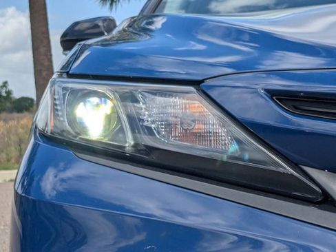 Used 2024 Toyota Camry SE FWD image 9