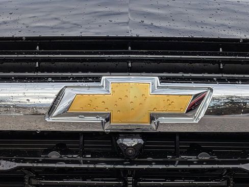 New 2026 Chevrolet Suburban LS image 17