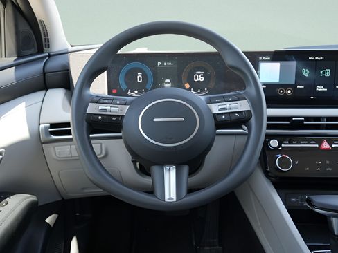 Certified 2026 Hyundai Tucson SEL Plus FWD image 16