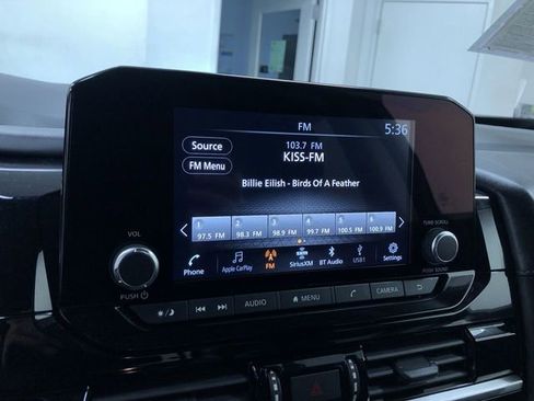 Used 2025 Nissan Pathfinder SV image 30